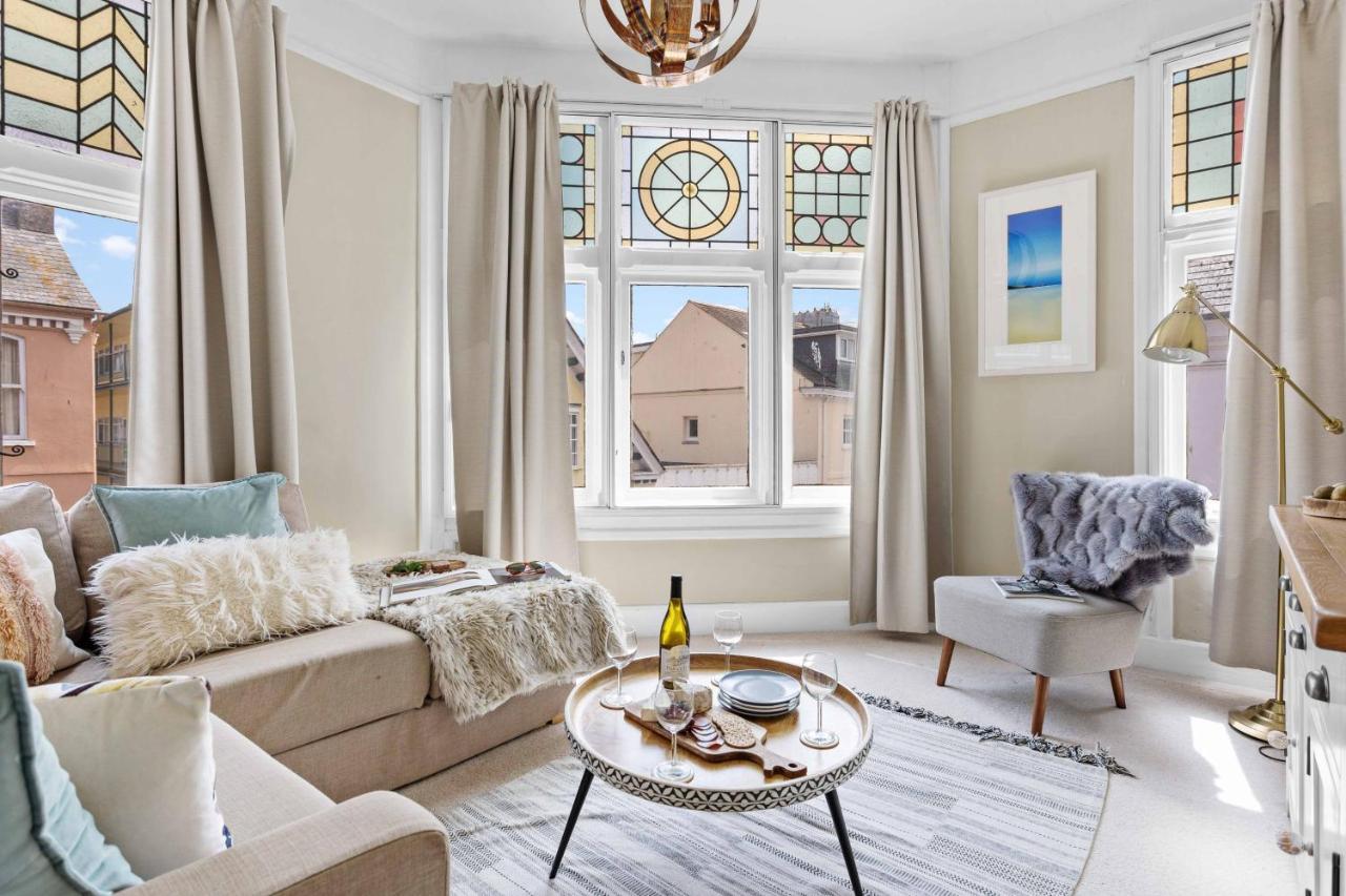 Flat 2 Fairfax Place - Modern Stylish Flat With Plenty Of Charm In Central Dartmouth Buitenkant foto