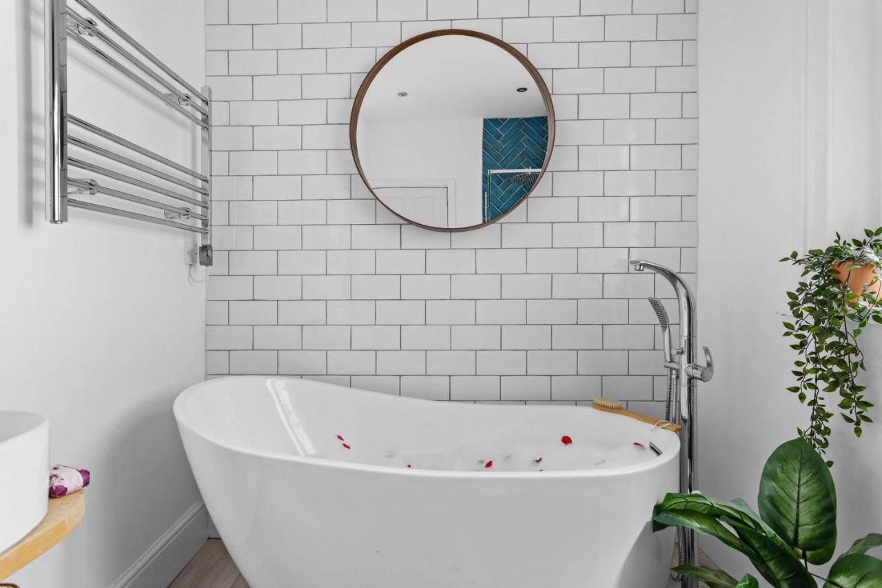Flat 2 Fairfax Place - Modern Stylish Flat With Plenty Of Charm In Central Dartmouth Buitenkant foto